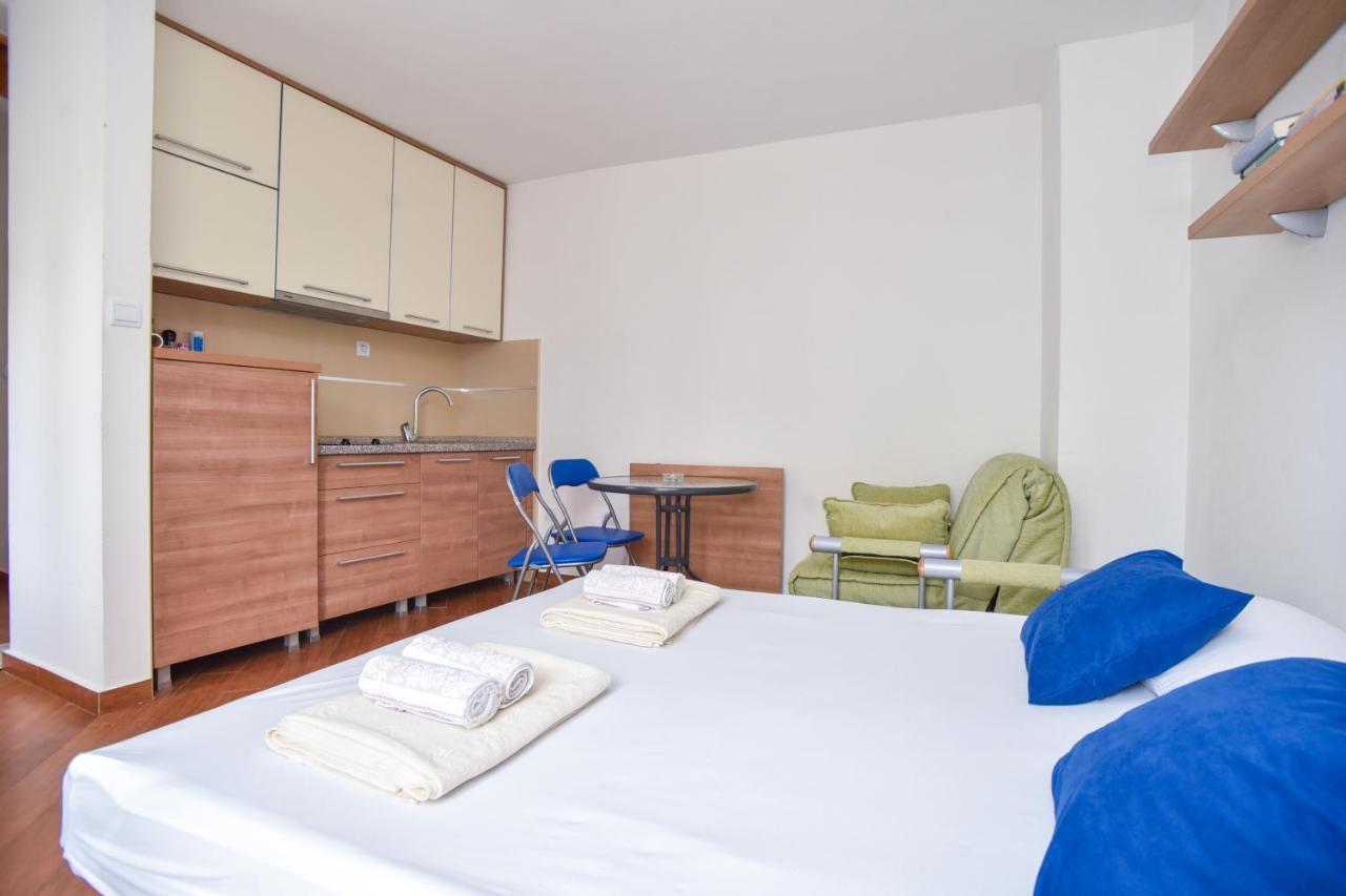 Apartment Lucky بودفا المظهر الخارجي الصورة