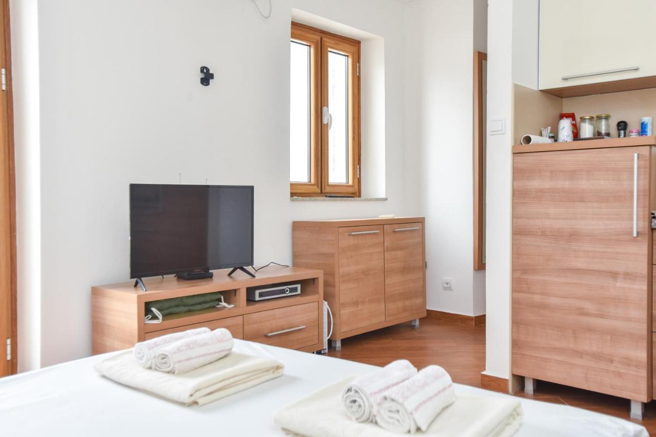 Apartment Lucky بودفا المظهر الخارجي الصورة